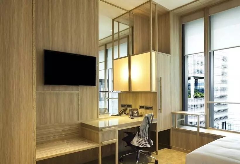 Deluxe Room King Size Bed, Parkroyal Collection Pickering, Singapore