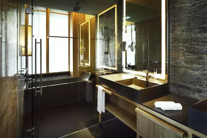 Suite, Parkroyal Collection Pickering, Singapore