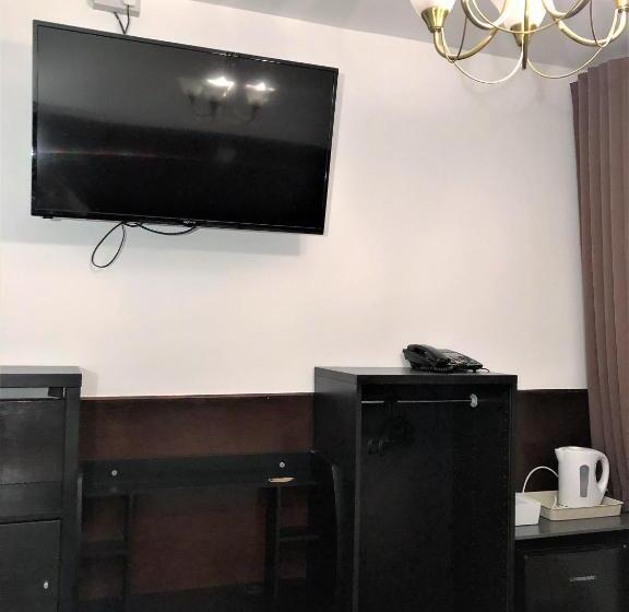 高级大房间, Plaza London