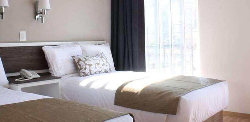 Quarto Estandar, Plaza Revolucion