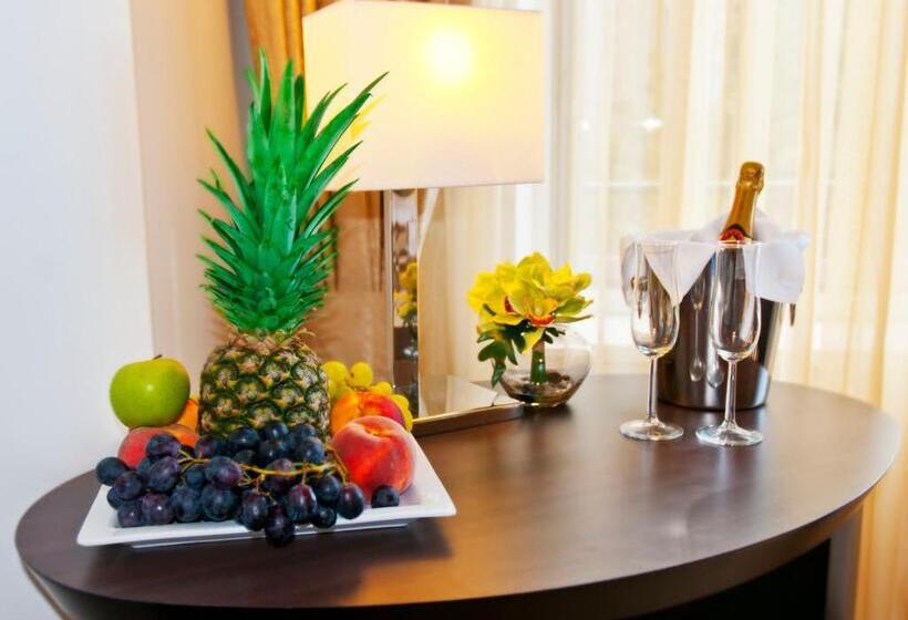 اتاق کلاس بیزنس, Vier Jahreszeiten Berlin City