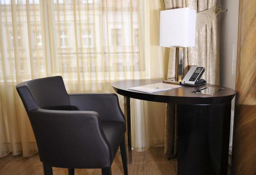 اتاق سوپریور, Vier Jahreszeiten Berlin City