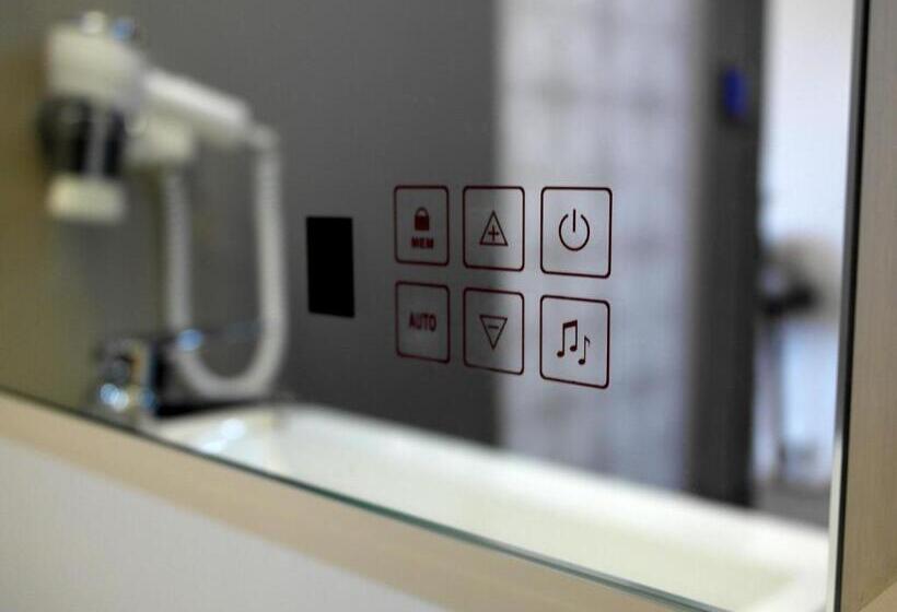 سوییت, Vier Jahreszeiten Berlin City