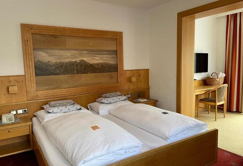 コンフォートルーム, Völserhof