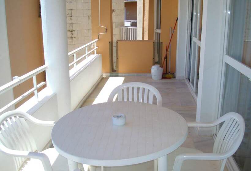 3ベッドルームアパートメント, Islantur Las Américas