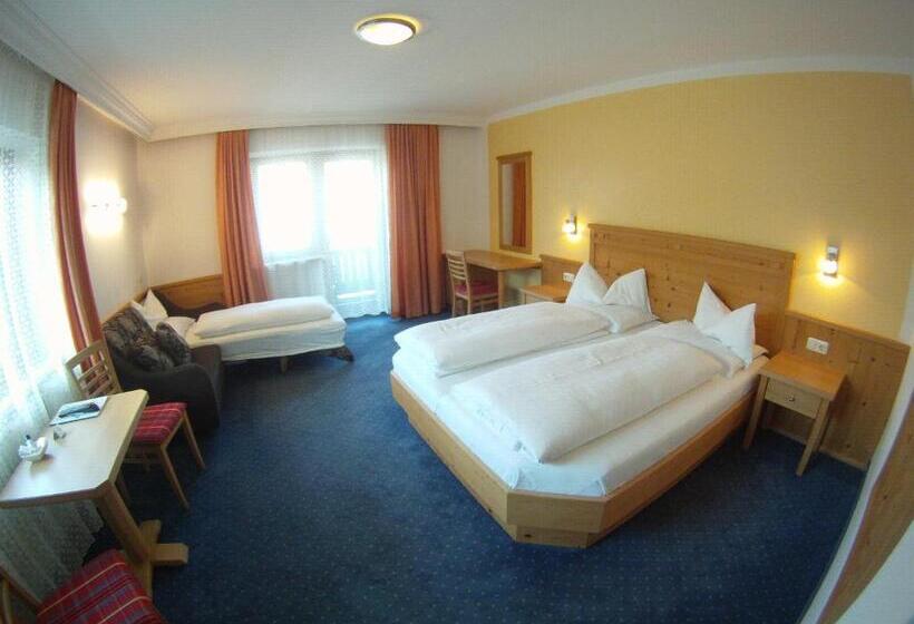 Номер Стандарт Трехместный, Pension Norika