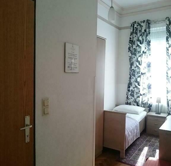 اتاق استاندارد یک نفره, Stadtpark