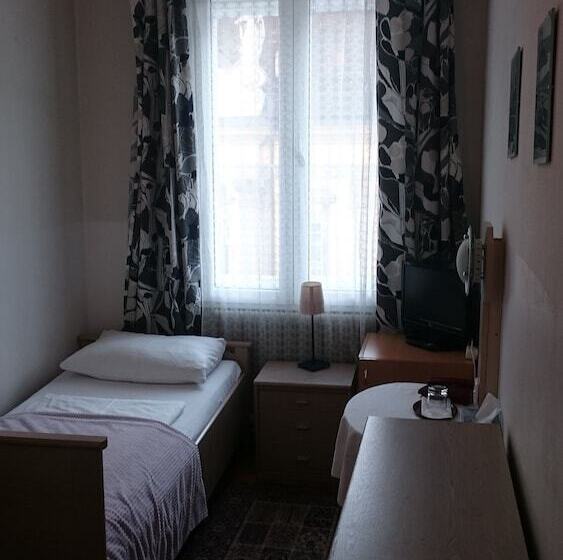 اتاق استاندارد یک نفره, Stadtpark