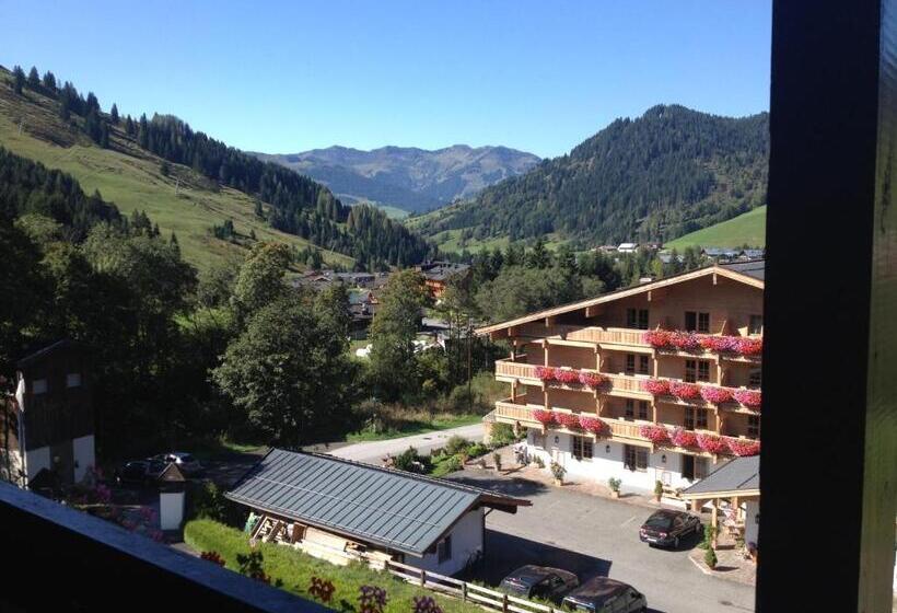 סטודיו סופריור, Marco Polo Alpina Familien  & Sport