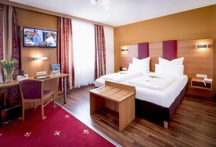 Номер Стандарт, Tiptop Hotel Burgschmiet Garni