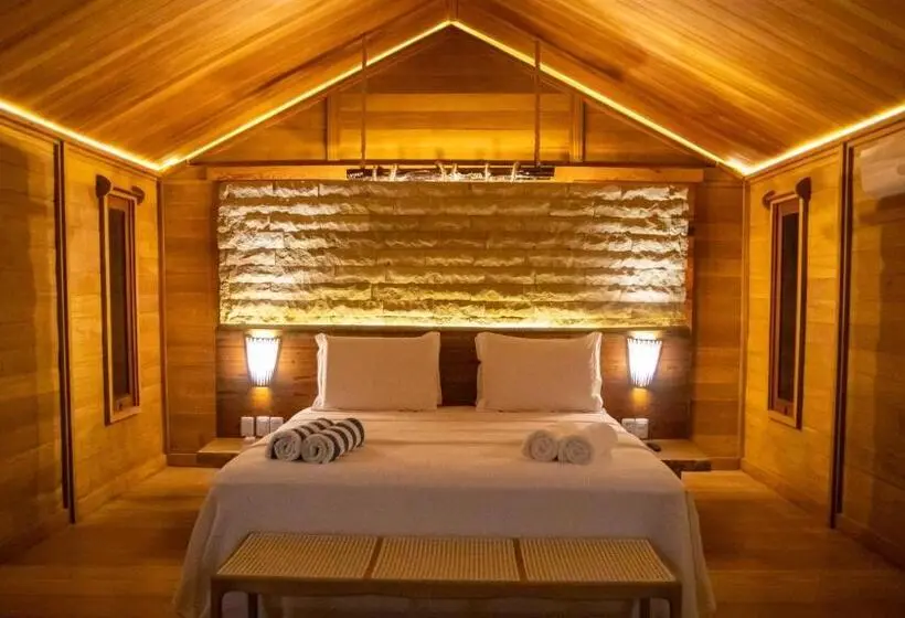 デラックスバンガロー, Collina Beach