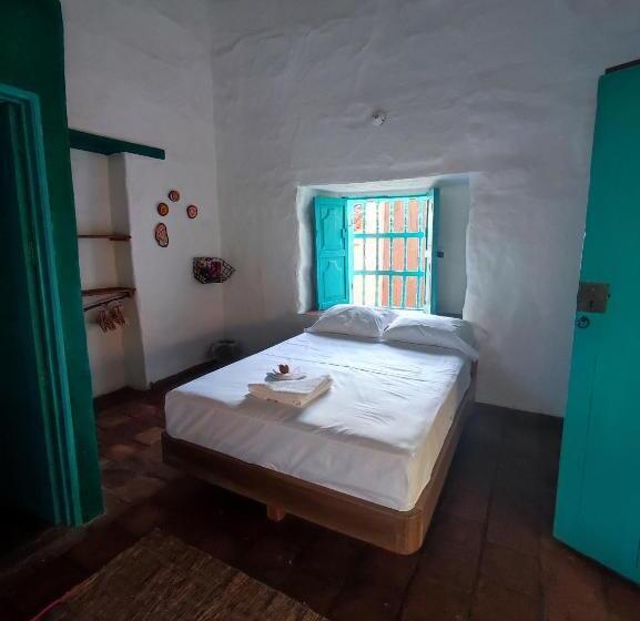 패밀리 룸, Florré Blossom