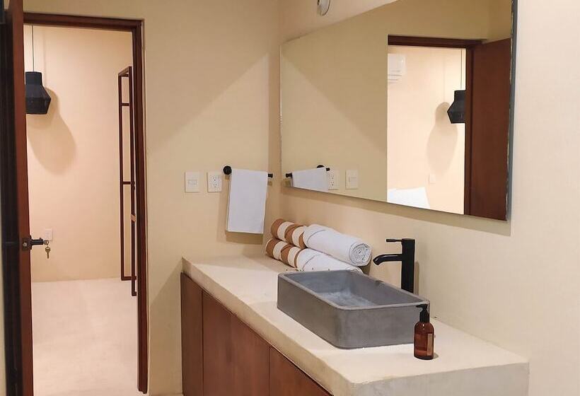 سوییت خانوادگی, Mayanah Bacalar