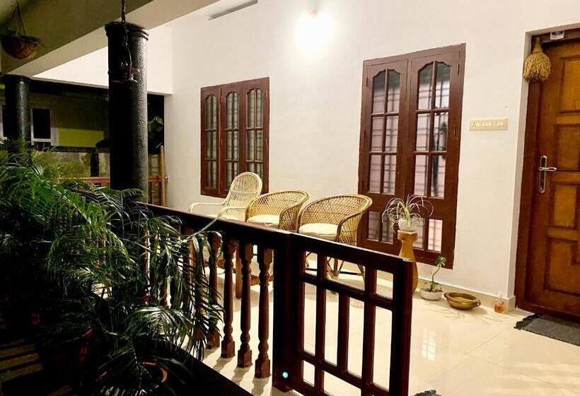 Standard-huone, Tattwamasi Ayuryoga With Breakfast And Yoga