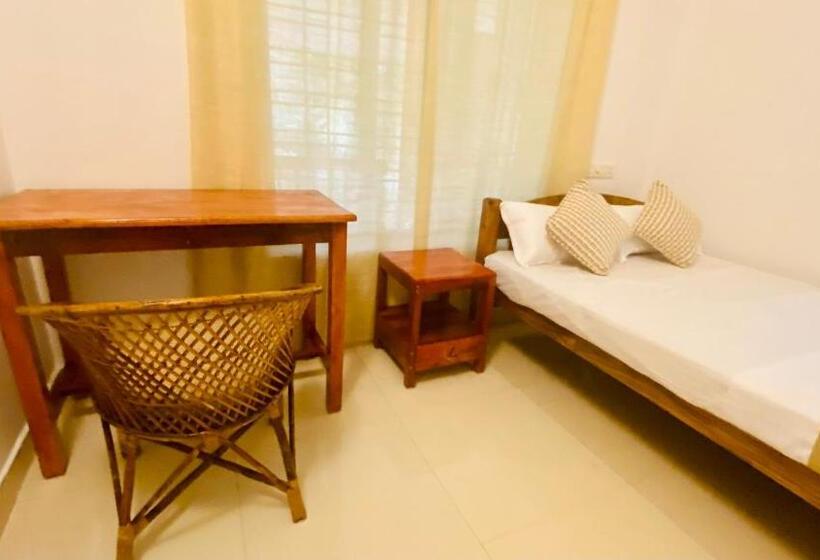 Standard-huone, Tattwamasi Ayuryoga With Breakfast And Yoga