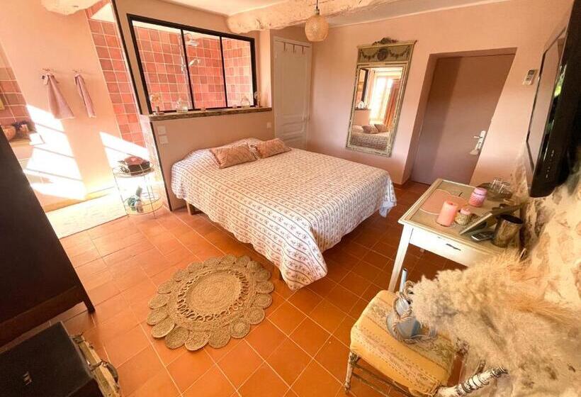 标准间带游泳池, La Bergerie Barbebelle