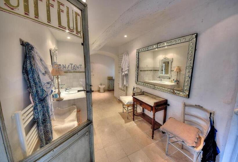 발코니가 있는 스위트, La Bergerie Barbebelle