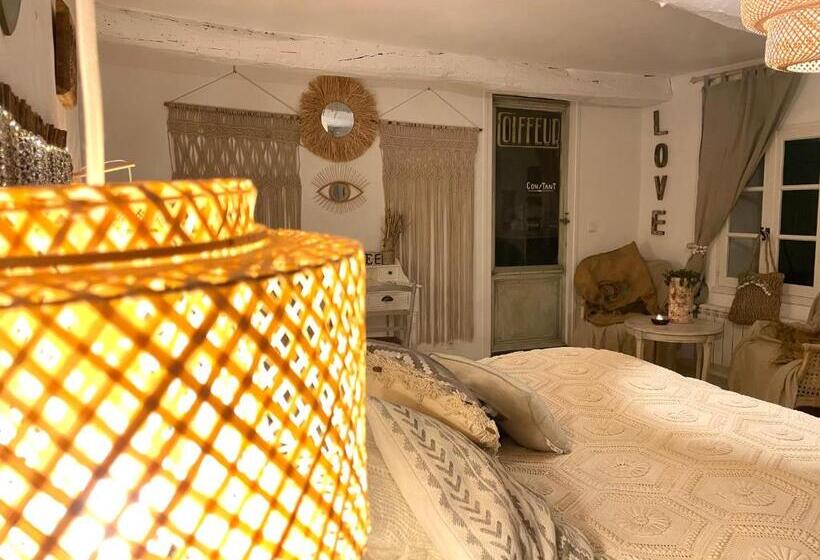 발코니가 있는 스위트, La Bergerie Barbebelle