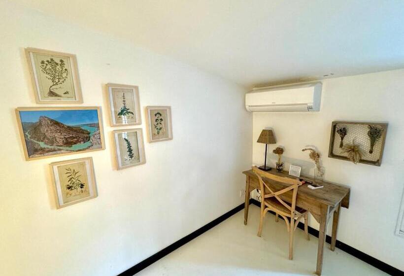 带大床的标准间, La Bergerie Barbebelle