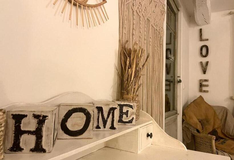 Люкс с Балконом, La Bergerie Barbebelle