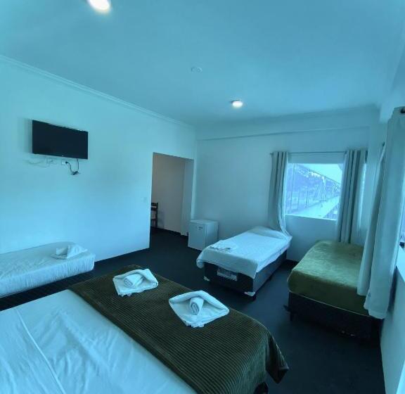 חדר משפחתי, Castelo Branco