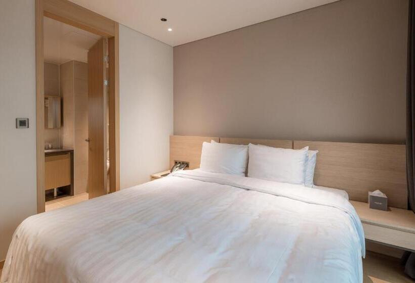 Апартаменты Superior 2 Спальни, Chestertons Sokcho