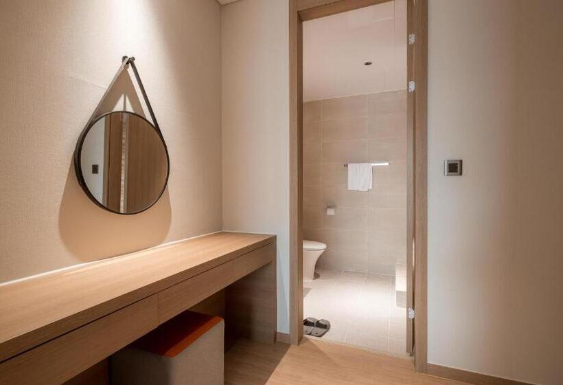 Апартаменты Premium 2 Спальни, Chestertons Sokcho