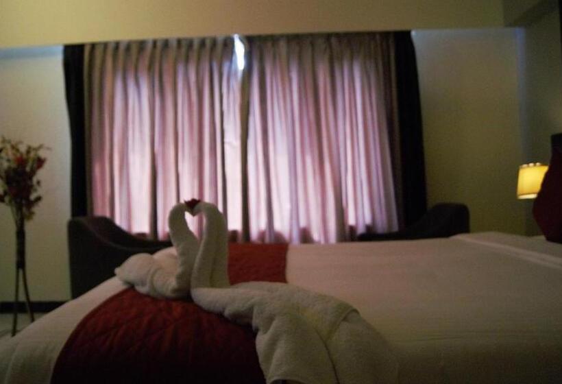 Номер Superior, Zip By Spree Hotels Surabi International Vellore