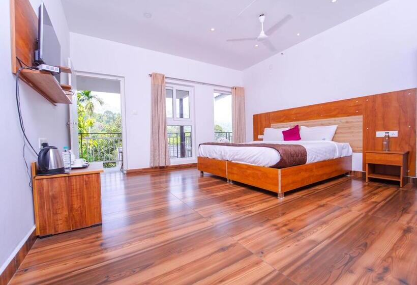 バルコニー付きスタンダードルーム, Munnar Majetsic Resort With Pool By Voye Homes