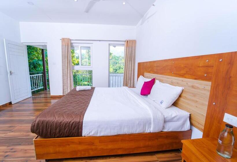 バルコニー付きスタンダードルーム, Munnar Majetsic Resort With Pool By Voye Homes