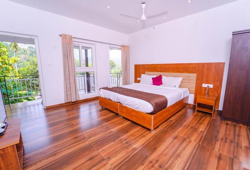 バルコニー付きスタンダードルーム, Munnar Majetsic Resort With Pool By Voye Homes