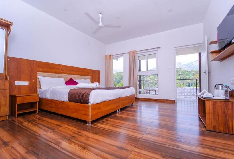 バルコニー付きスタンダードルーム, Munnar Majetsic Resort With Pool By Voye Homes