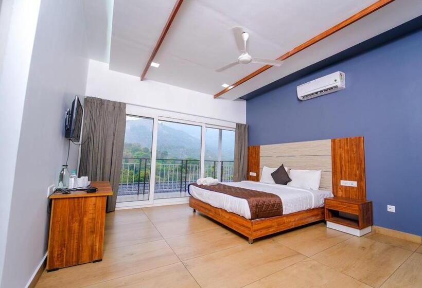 バルコニー付スイート, Munnar Majetsic Resort With Pool By Voye Homes