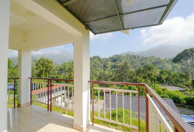 バルコニー付きスタンダードルーム, Munnar Majetsic Resort With Pool By Voye Homes