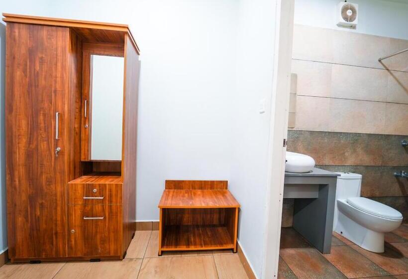 バルコニー付スイート, Munnar Majetsic Resort With Pool By Voye Homes