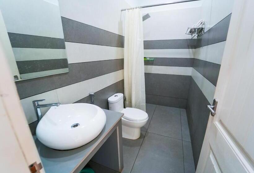 バルコニー付スイート, Munnar Majetsic Resort With Pool By Voye Homes