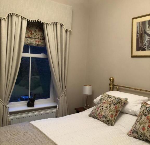 חדר דלוקס, The Old Lodge Guest House