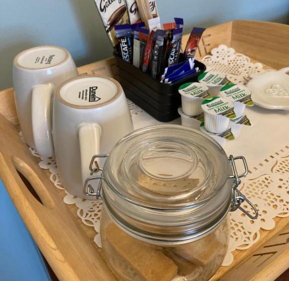 חדר דלוקס נוף לעיר, The Old Lodge Guest House