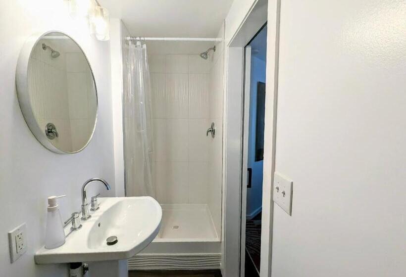 جناح سرير كينج, Kehena Mauka Nui Club Lgbtqia+ Clothing Optional