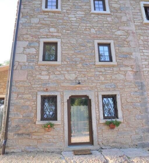 スタンダードスタジオ, Malga Laben