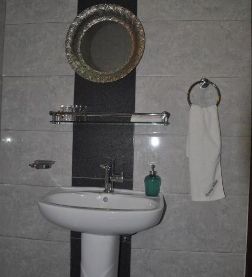 اتاق استاندارد, Home Bliss Hotel  Fort Portal Uganda