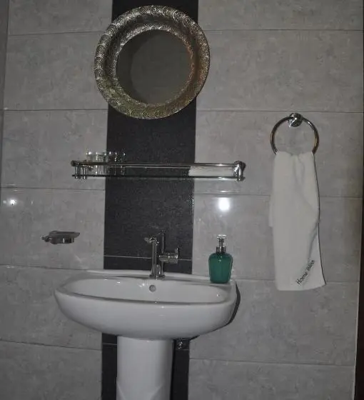 اتاق استاندارد, Home Bliss Hotel  Fort Portal Uganda