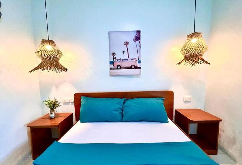 اتاق استاندارد یک نفره, Pinc