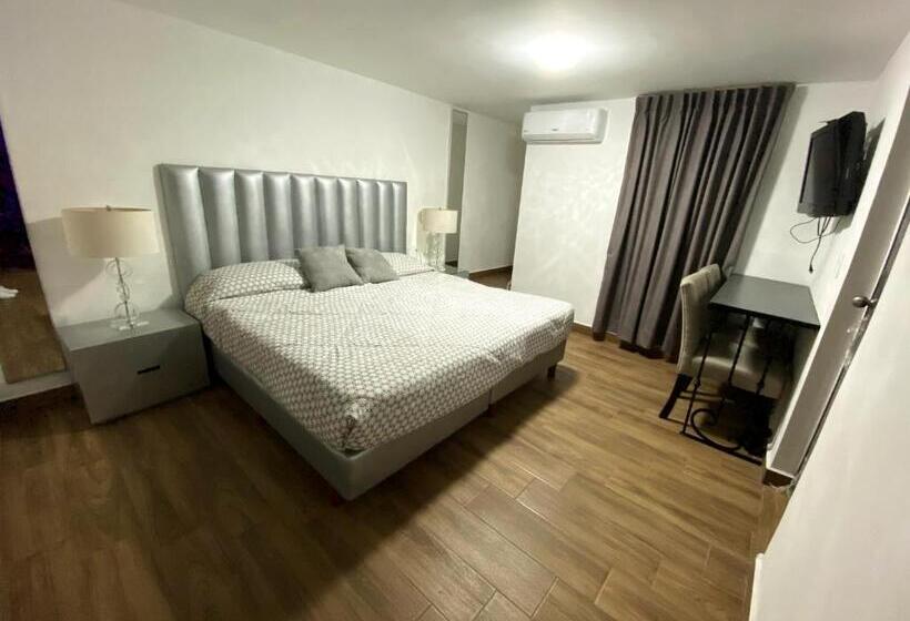 اتاق لوکس با تخت بزرگ, Olé