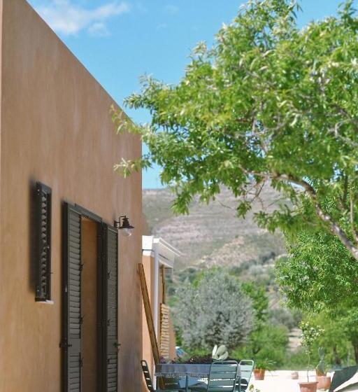 اتاق لوکس با چشم‌انداز دریا, Luccicamare Family Run Beb