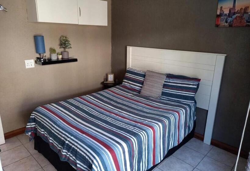 Quarto Economy, The Jukskei Stay