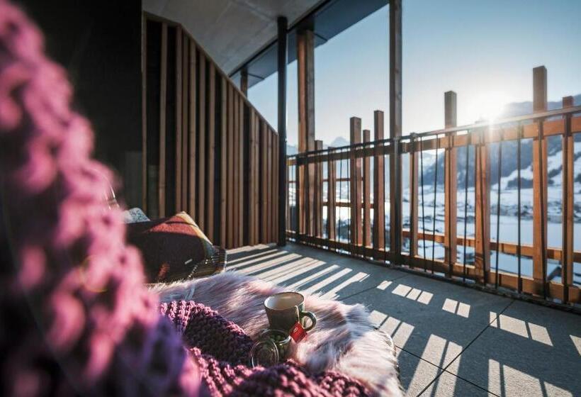 Люкс Deluxe Кровать Кинг, Coolnest