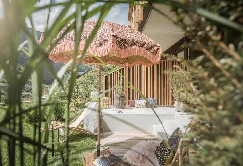 小型豪华套房, Coolnest