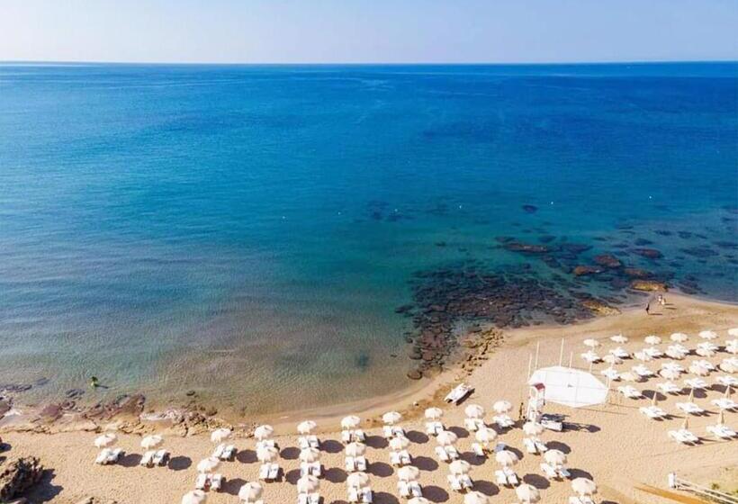 침실 1개 아파트, Le Castella Resort & Beach