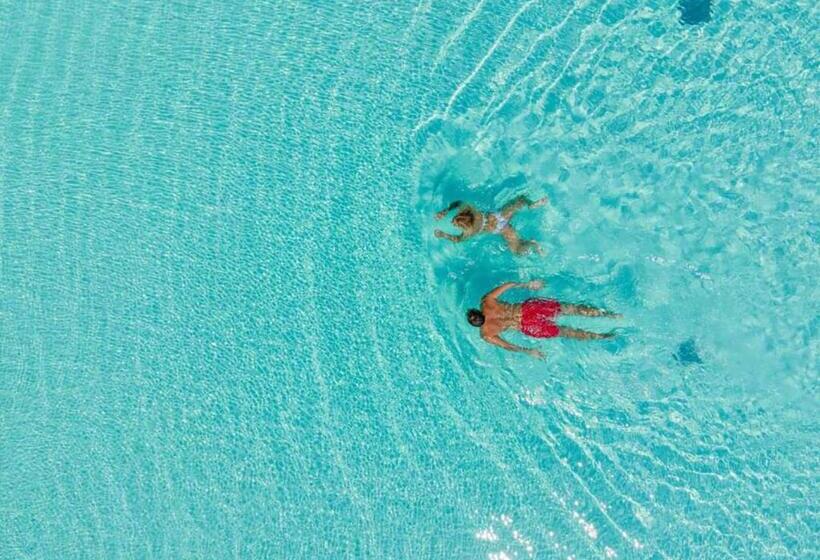 침실 1개 아파트, Le Castella Resort & Beach